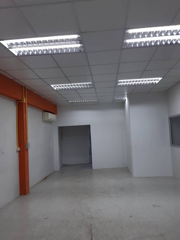 โกดัง โรงงาน ให้เช่า 150 ตรม เมืองทอง ปากเกร็ด