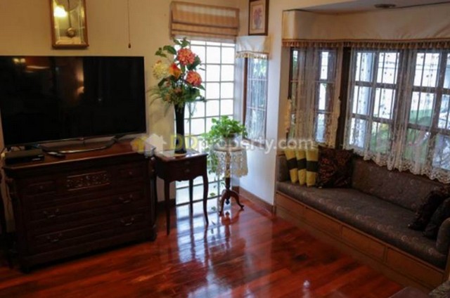 ขายบ้านบนที่ดิน 199 ตร. วา ย่านเอกมัย7