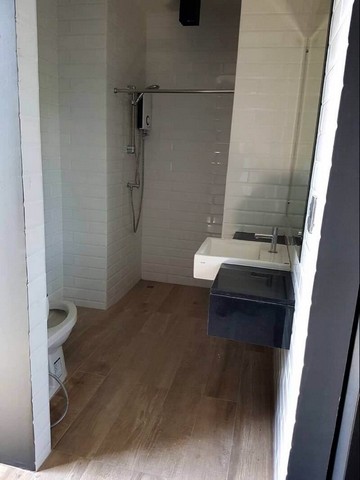 Office for Rent with elevator on Thonglor images 2