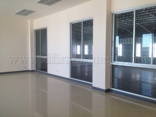   Factory warehouse for rent Bangna trad km 23. 1020 sqm. images 4