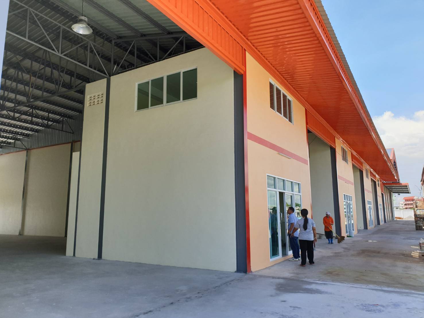      โกดังให้เช่า บางปูเมืองสมุทรปราการ 1,200 ตรม พร้อมแอร์ รูปที่ 3