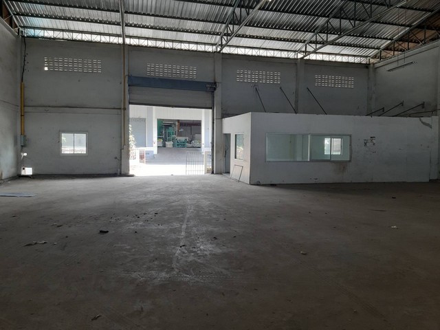                โรงงาน ให้เช่า สีม่วง 500 ตรม เทพารักษ์ สมุทรปราการ 