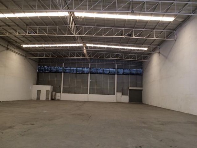 โกดังพื้นที่ 900 ให้เช่าใกล้ตลาดไท สามารถทำโรงงานและขอ รง.ได้ รูปที่ 1