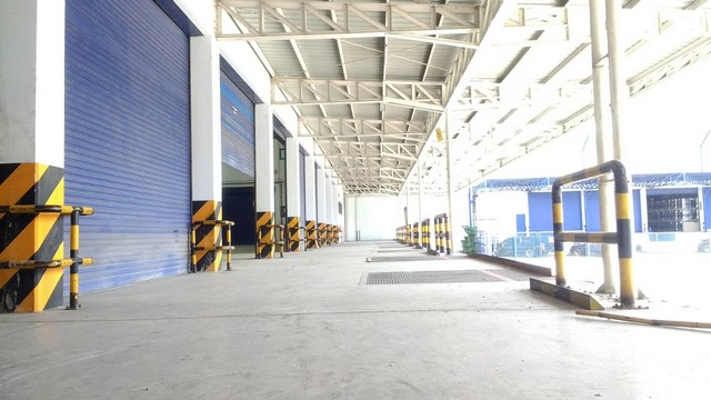  Warehouse to rent Bangna Trad 8000 -20000 sqm. images 0