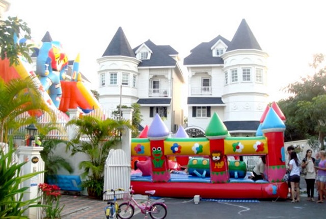 ทาวน์ฮ้าส์ให้เช่า ใกล้บีทีเอสแบริ่ง สุขุมวิท  และ โรงเรียน St Andrews International School รูปที่ 2