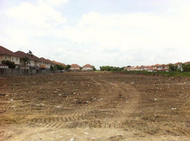       Land for sale 16-1-32 rai Rangsit Road, Nakhon Nayok, Klong 4 images 1