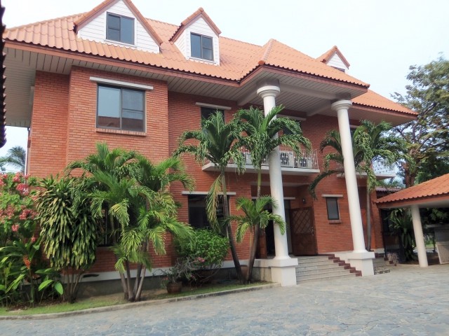 บ้านให้เช่า สุขุมวิท 49  ในทองหล่อ รูปที่ 2
