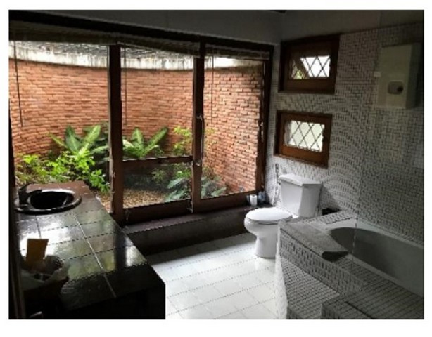 บ้านเดียวให้เช่าย่านสุขุมวิท พร้อมสระว่ายน้ำส่วนตัว รูปที่ 5