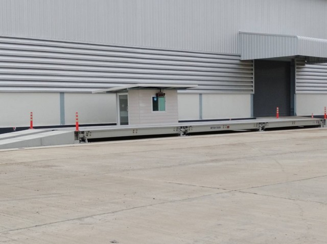  Warehouse for rent located at Rojana Rd.5000 sqm.  images 1