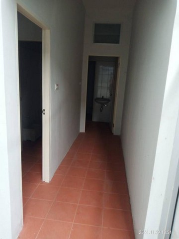   Factory for rent 1100 sqm.Pinthong Industrial Estate 3 images 4