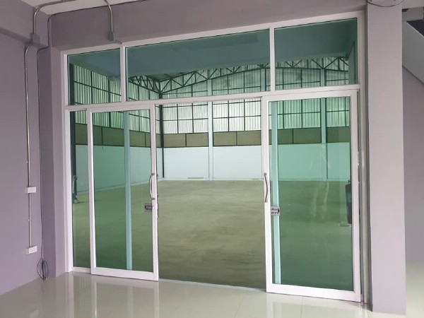 โรงงานโกดังให้เช่า 500 ตรม บางกะปิ  1ไร่ ลาดพร้าว12