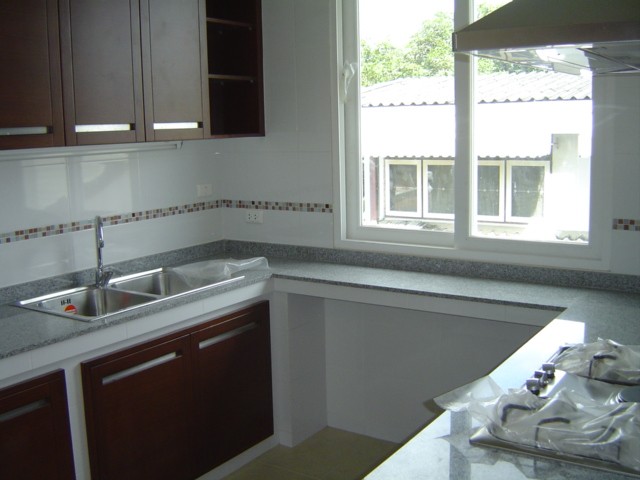บ้านให้เช่า สุขุมวิท 26 บีทีเอส พร้อมพงษ์ รูปที่ 2