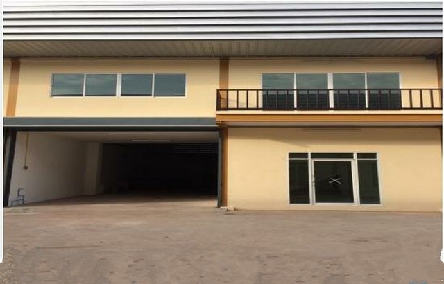      โรงงาน โกดัง บางขุนเทียนชายทะเล ให้เช่า 28000 บาท 