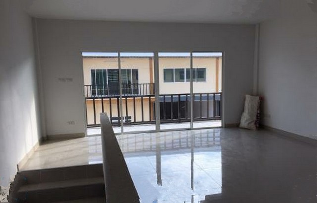      โรงงาน โกดัง บางขุนเทียนชายทะเล ให้เช่า 28000 บาท  รูปที่ 1