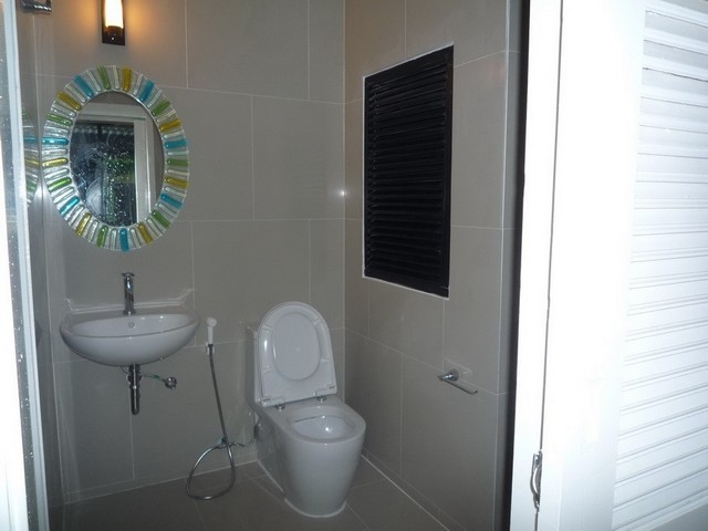   Townhouse for rent  Sukhumvit 23 images 5