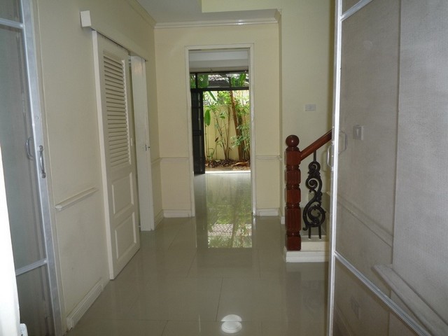   Townhouse for rent  Sukhumvit 23 images 11