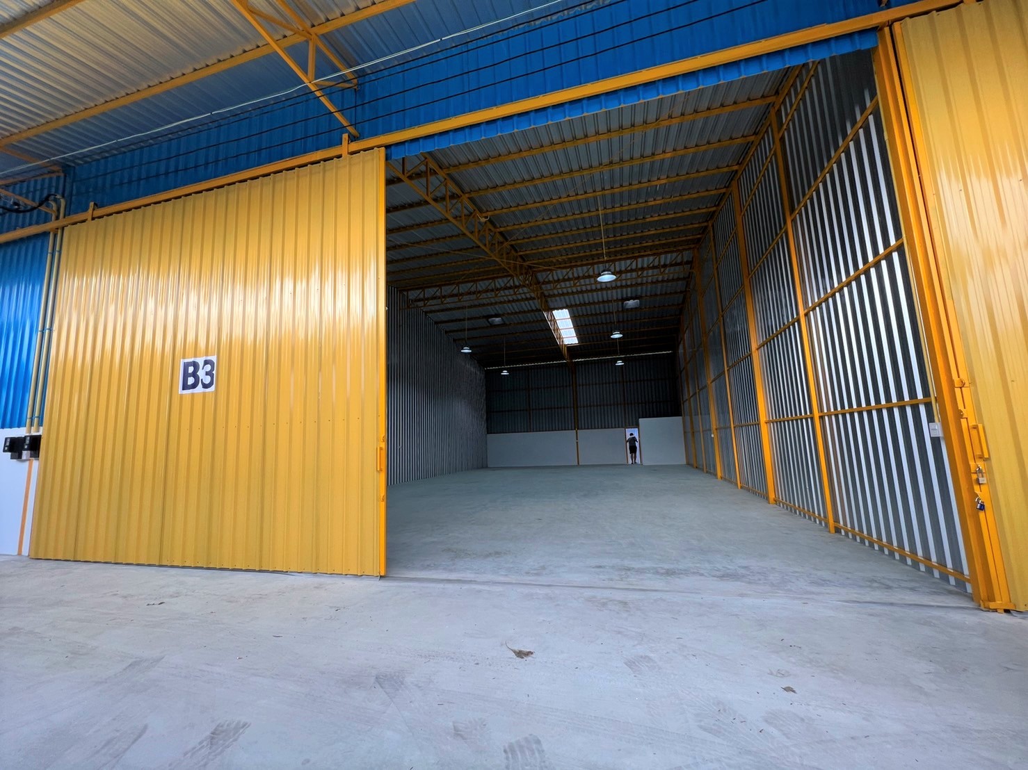 โกดังให้เช่า 190-250 ตรม ต.บางพลับ  อ.ปากเกร็ด จ.นนทบุรี  รูปที่ 1