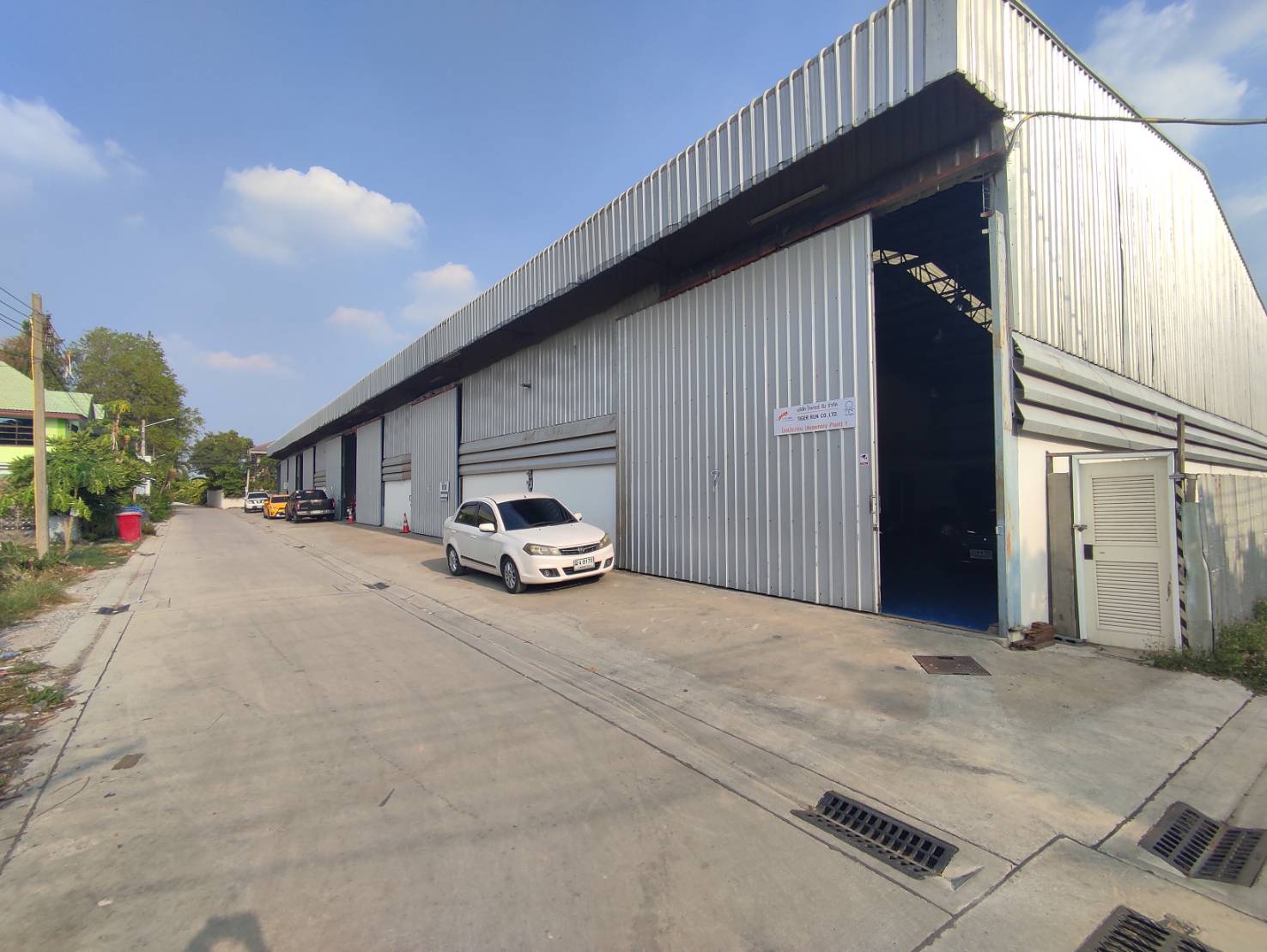   โกดังให้เช่า 180 ตรม ใกล้ห้าแยกปากเกร็ด อ.ปากเกร็ด จ.นนทบุรี รูปที่ 2