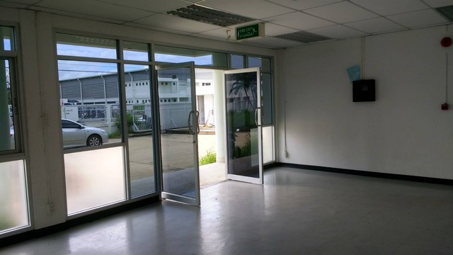Factory for rent in Bangpa-in Industrial Estate, 1750 sq.m., Ayutthaya images 4