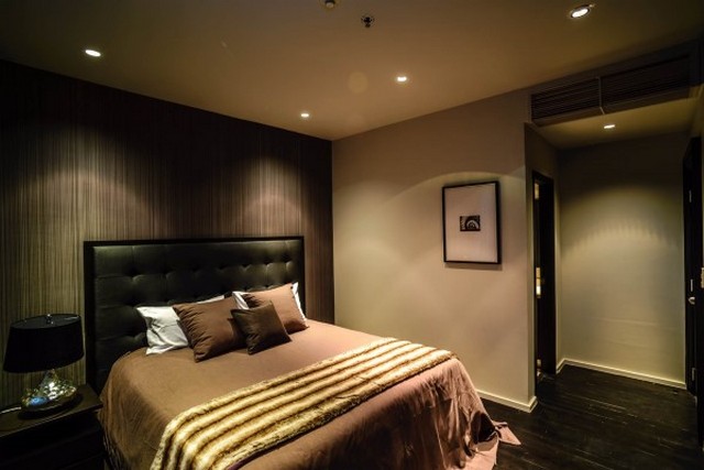 Rent and sale Emporio place Sukhumvit24 images 1