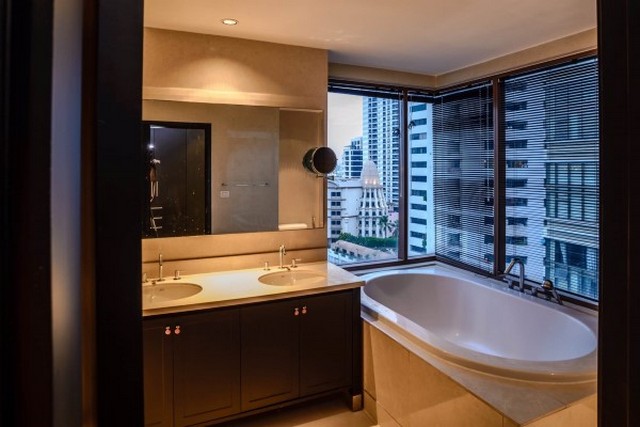 Rent and sale Emporio place Sukhumvit24 images 12