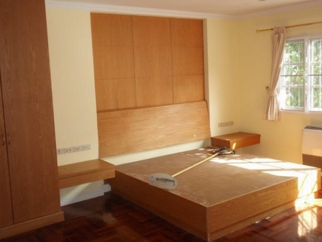 บ้านให้เช่าย่าน สุขุมวิท  เหมาะพักอาศัยและสามารถทำร้านอาหารได้