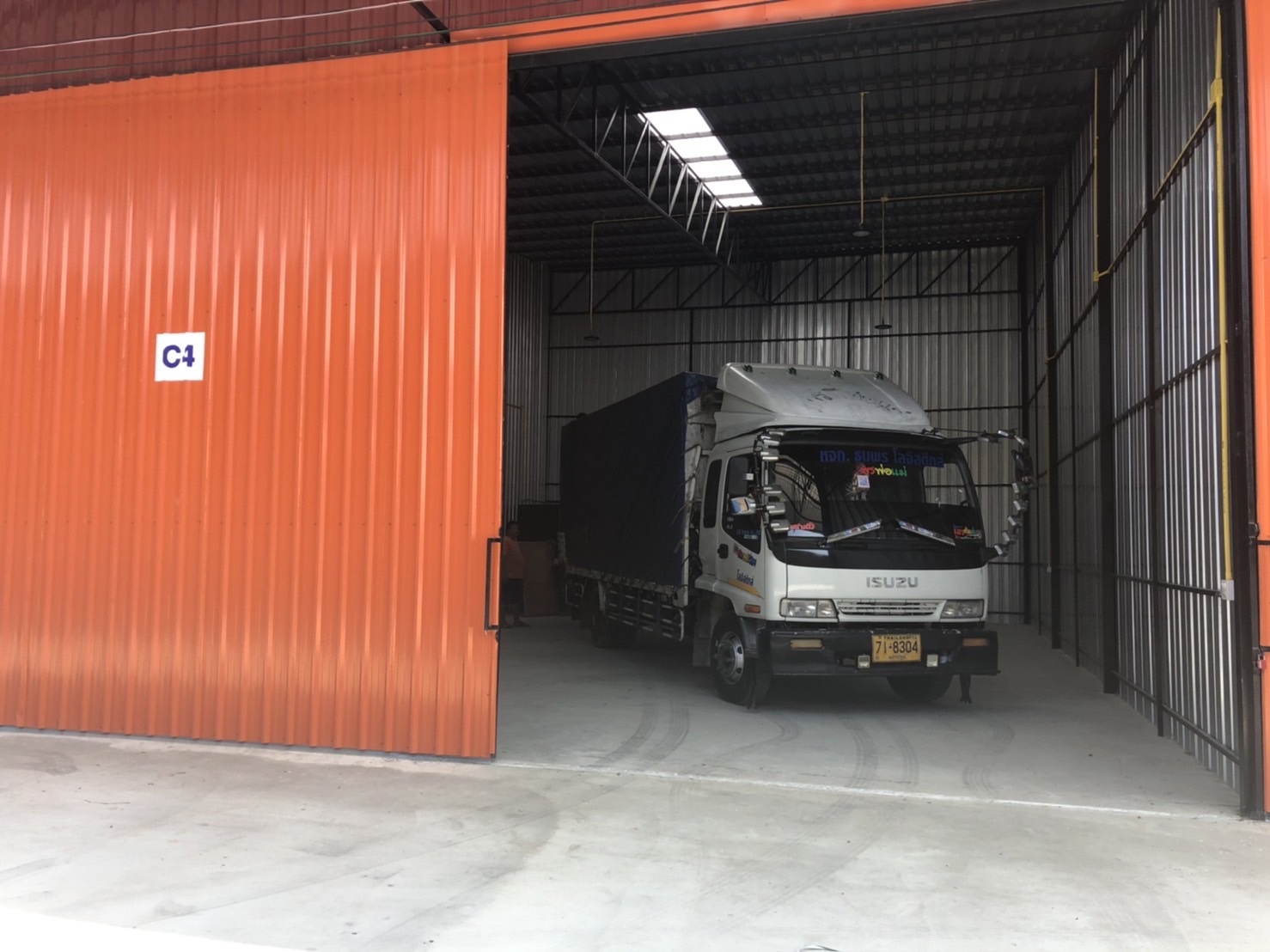 โกดังให้เช่า ไฟฟ้า 3 เฟส  150 ตรม บางบัวทอง นนทบุรี